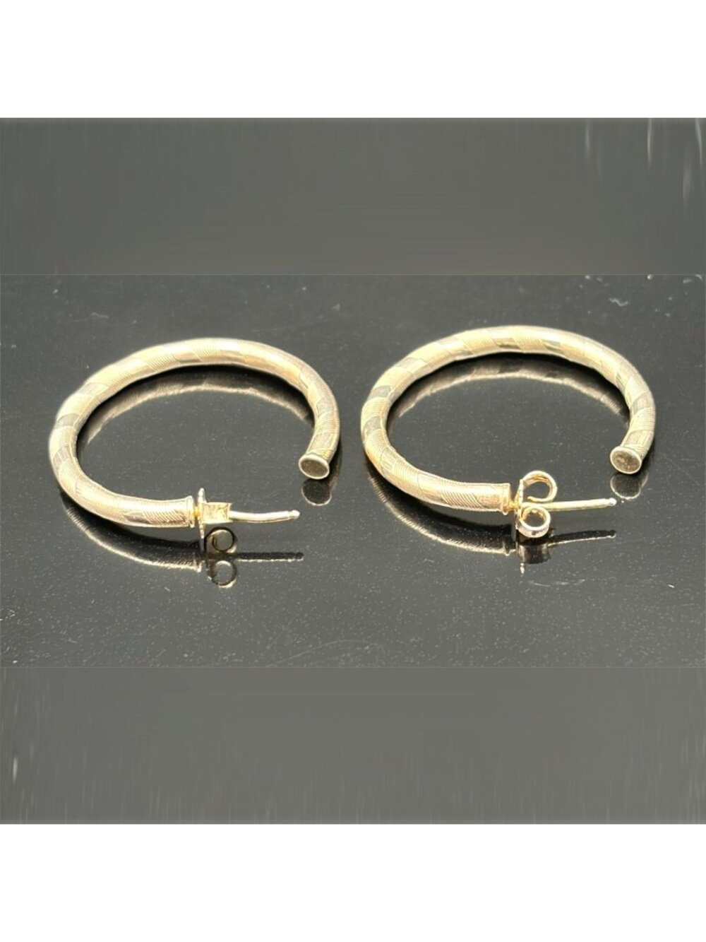 Sterling Silver 925 Italy Textured Round Hoop Earrings - Picture 4 of 4
